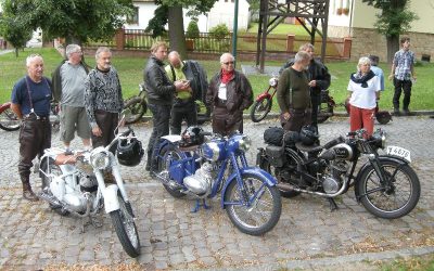 Cílová jízda motocyklů ke 100. výročí narození Mistra sportu Jana Lucáka
