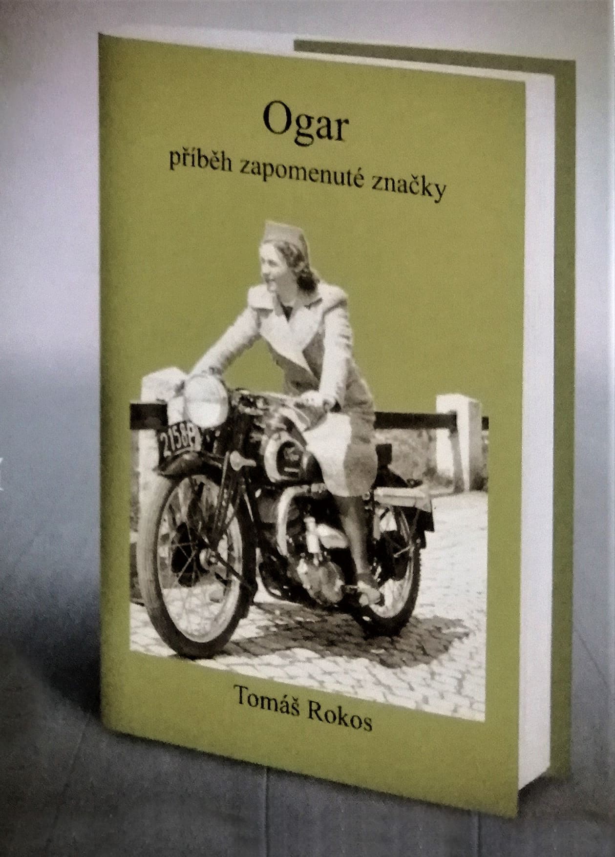 Ogar, příběh zapomenuté značky – kniha